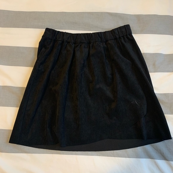2/$25 Wilfred Free Nescher Suede Skirt Black - Picture 3 of 6